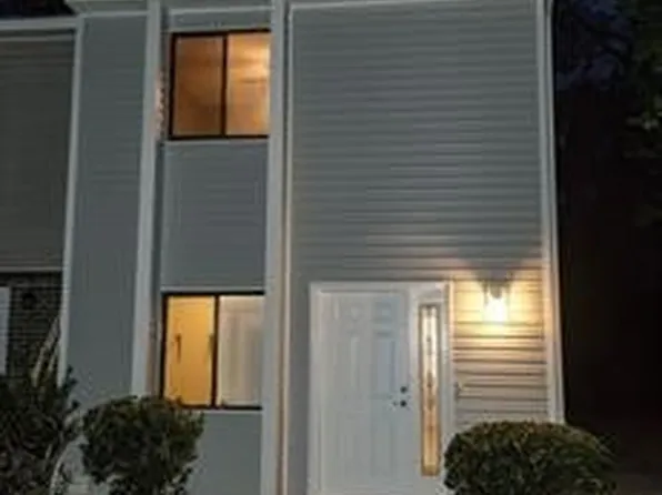 131 Candlebrook Dr, Enterprise, AL 36330