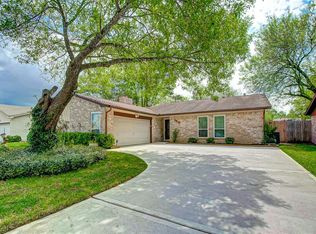 6819 Huntbrook Dr, Spring, TX 77379