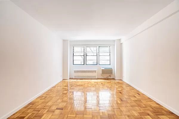 1st image of 320 E 58th St APT 3K
