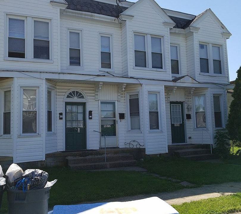 1st image of 1022 Corbett St