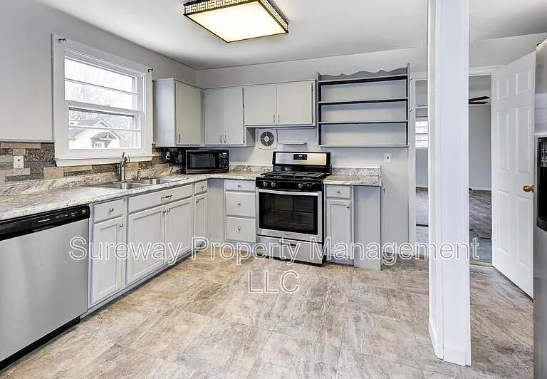 55 Nassau Rd — Photo 9