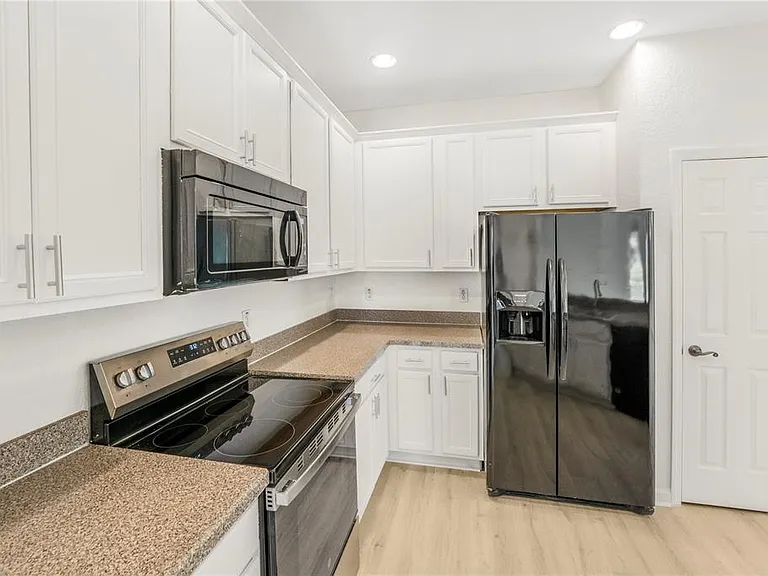 3351 Whitestone Cir #304 — Photo 3