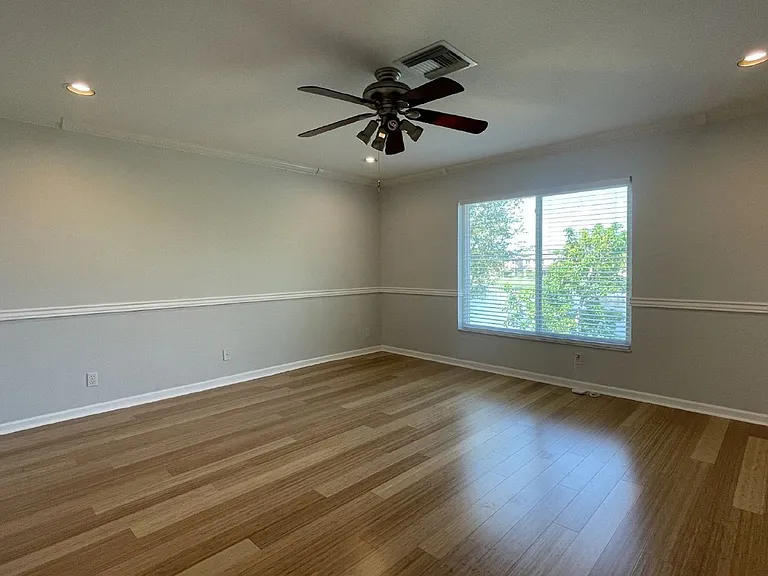 4857 Victoria Cir — Photo 3