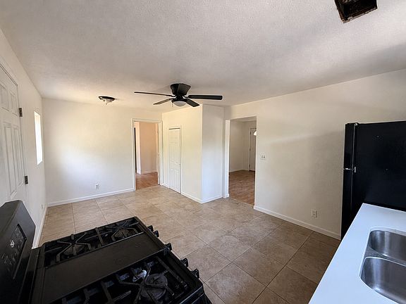 5th image of 711 Kerley St