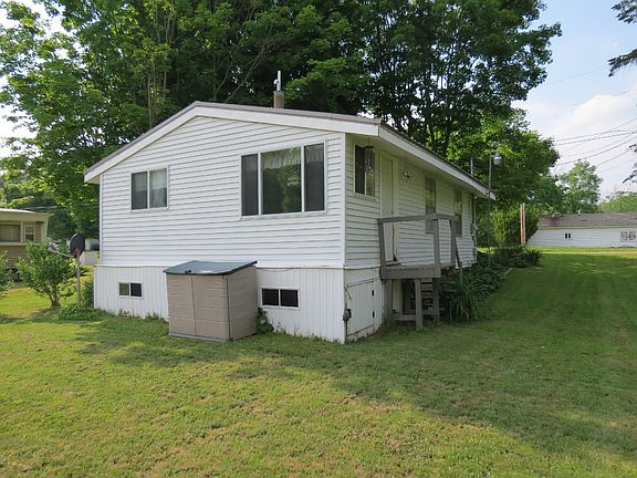 5th image of 2330 Lakeview Dr