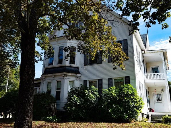 73 Cherry St, Gardner, MA 01440