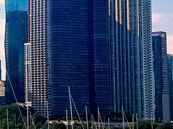 155 N Harbor Dr APT 1508, Chicago, IL 60601