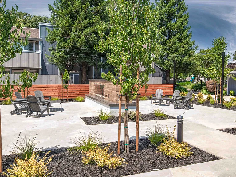 Willow Grove Apartments — Photo 12