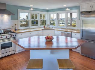 19 Ladd Rd, Centerville, MA 02632