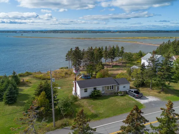2339 New Waterford Hwy, South Bar, NS B1N 3J1