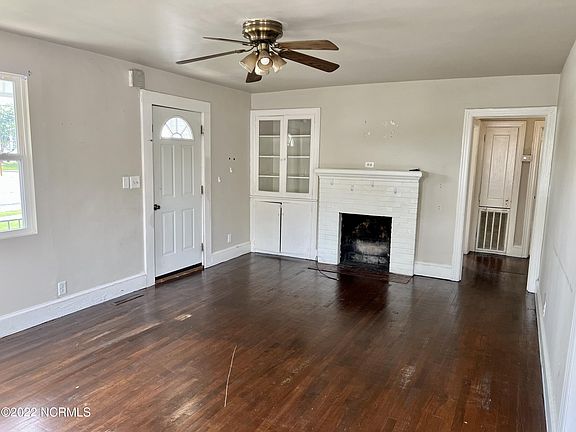 5th image of 2611 S Memorial Dr