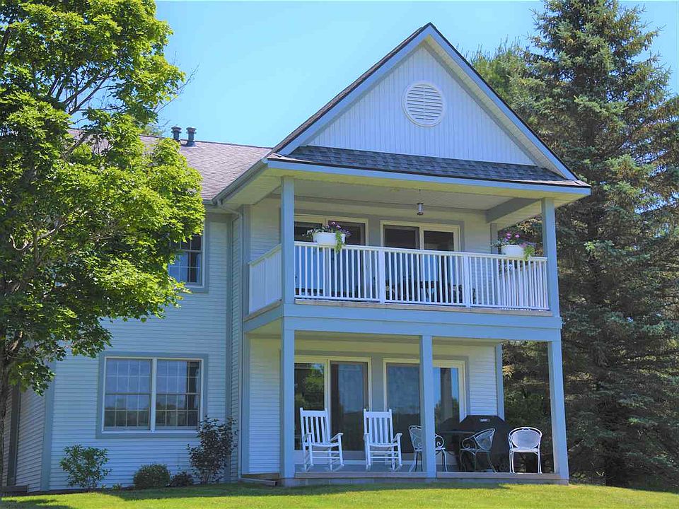 3882 Parkside Way, Harbor Springs, MI 49740 Zillow