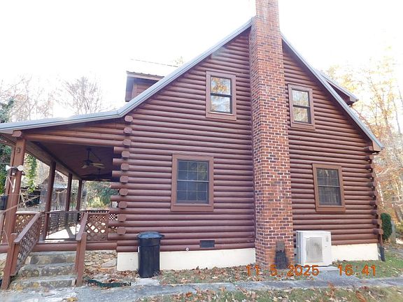 4th image of 586 Whipoorwill Rd