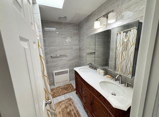 642 E 80th St #3, Brooklyn, NY 11236