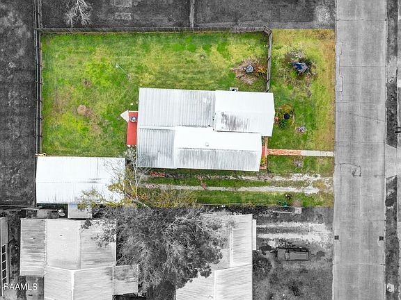 5th image of 630 2nd St