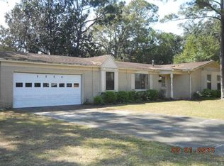 3721 Swan Ln, Pensacola, FL 32504