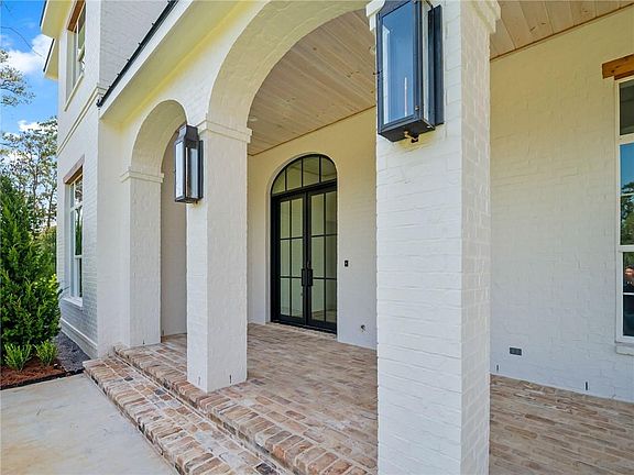 3rd image of 57 Silverberry Dr