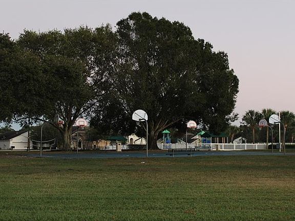 4th image of 25426 Bruford Blvd