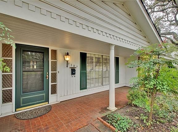 5th image of 7107 Mesa Dr
