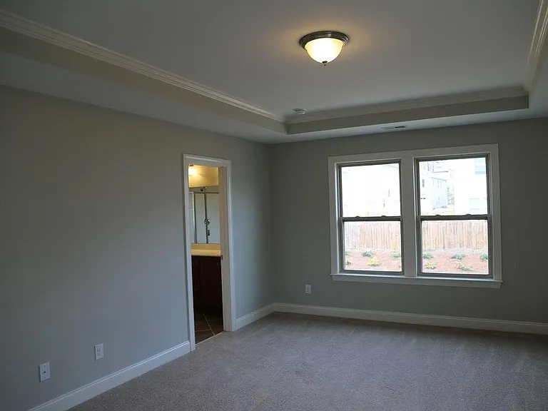 836 Poplar St — Photo 20