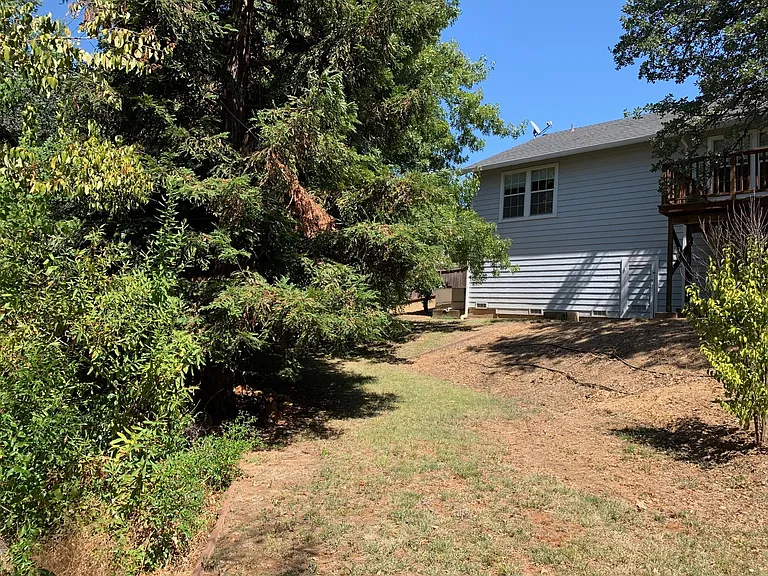 3756 Rosita Dr — Photo 32