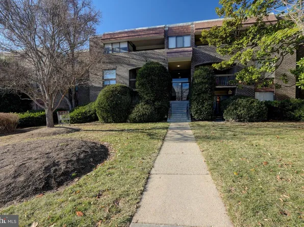 415 Christopher Ave #11, Gaithersburg, MD 20879