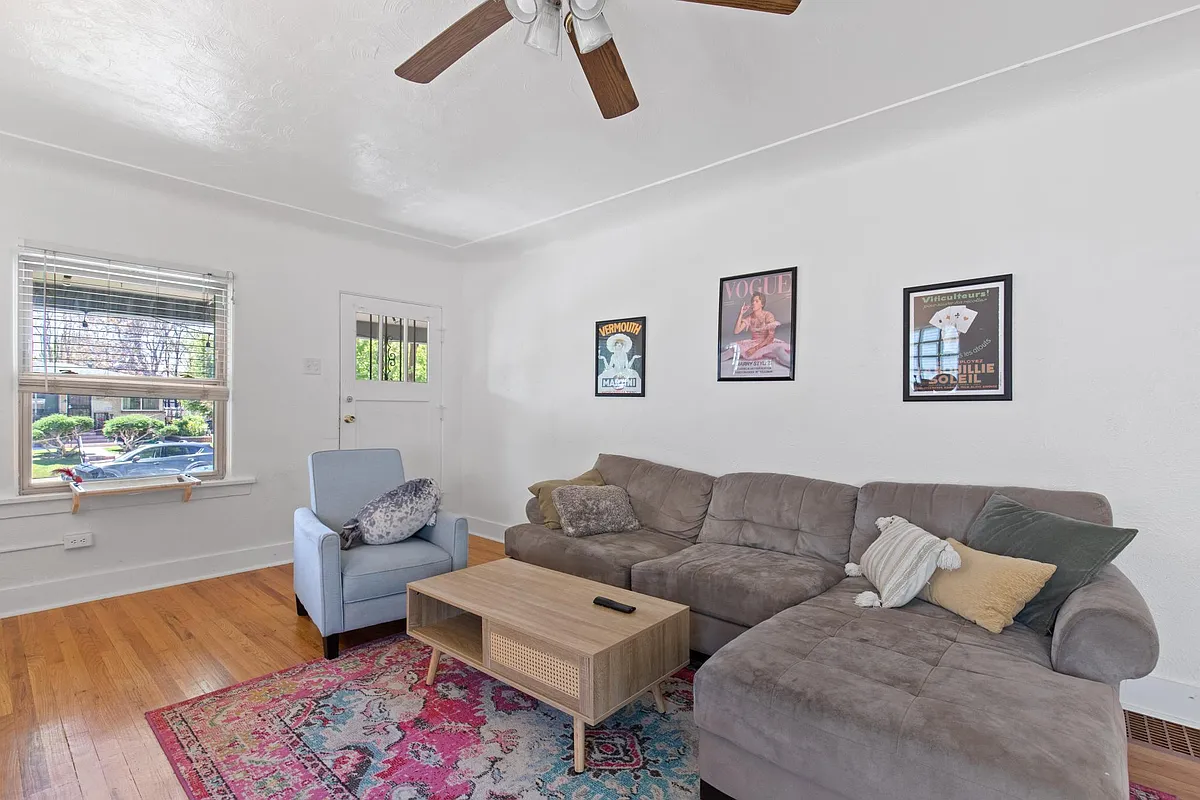 Building Photo - 2633 W 40th Ave