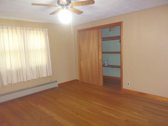 3rd image of 13548 N East Ave