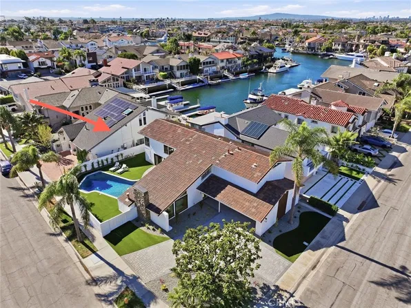 16391 Maruffa Cir, Huntington Beach, CA 92649