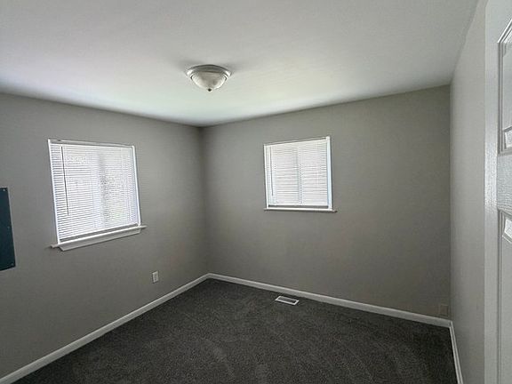 4th image of 29708 Grandview St