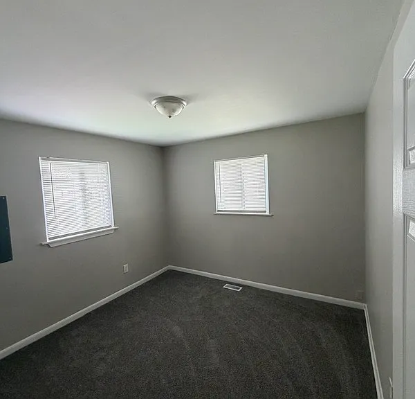 29708 Grandview St — Photo 4