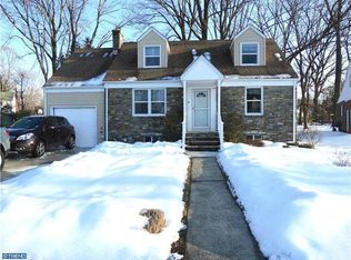 20 Kinney Dr, Ewing, NJ 08618