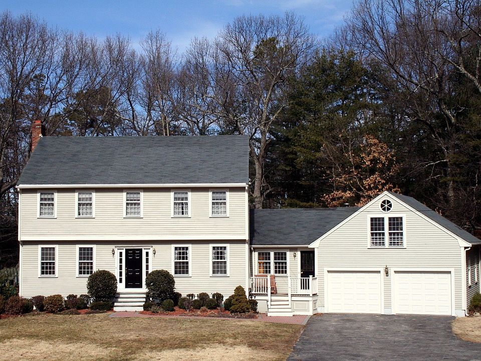 1st image of 11 Knollwood Dr