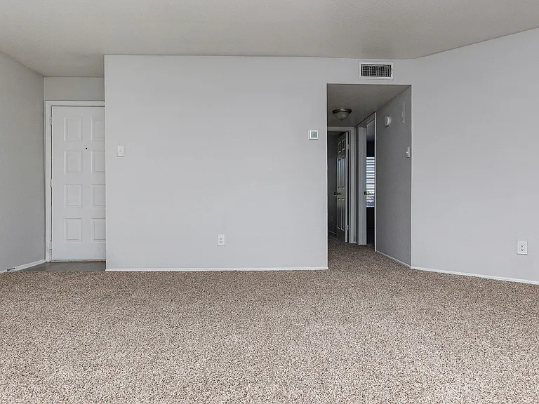 Waverly Park Apartments — Photo 6