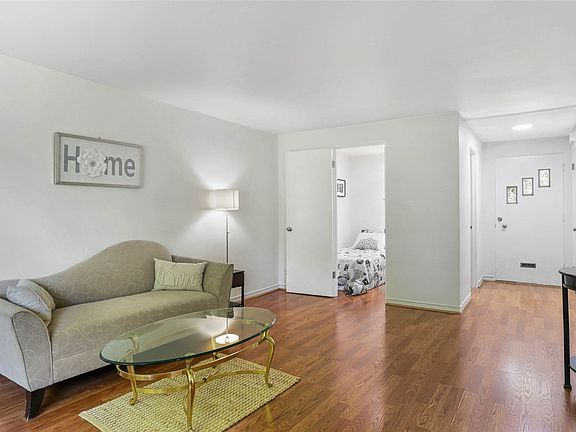 5th image of 4731 Terrace Drive NE