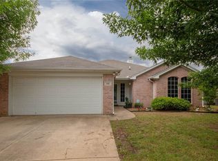 158 Adams Dr, Crowley, TX 76036