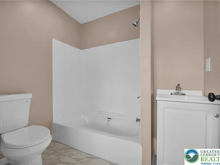 1500 Washington St #2 — Photo 10