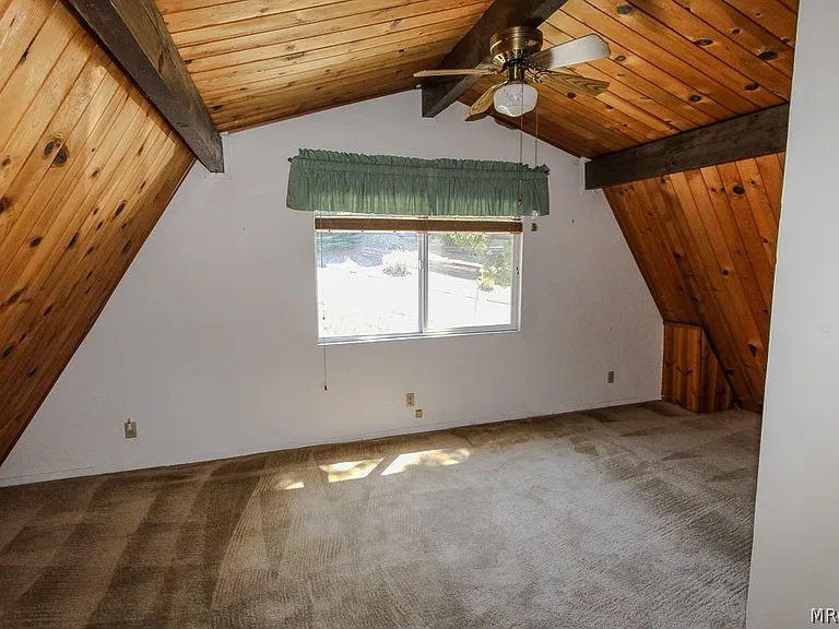 136 Mann Dr — Photo 13