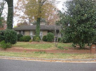 1327 7th St NW, Hickory, NC 28601