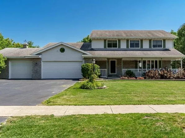 3418 Valley Woods Dr, Cherry Valley, IL 61016