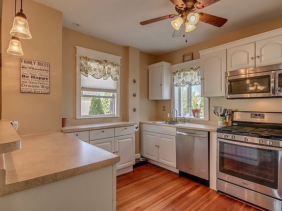 5th image of 1720 Orchard Ave