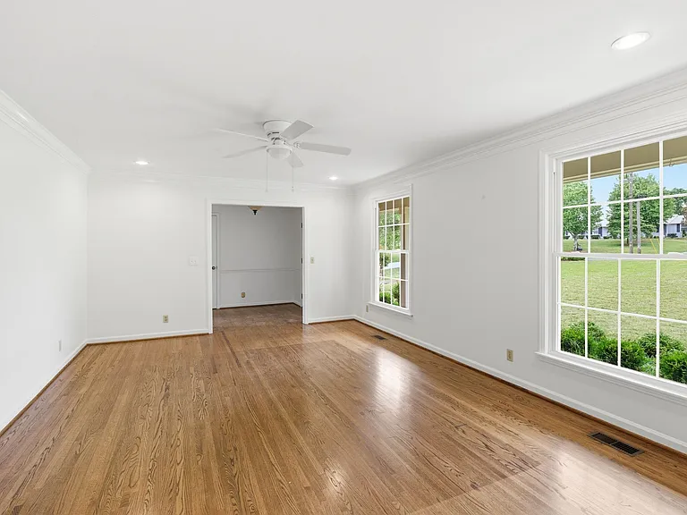 213 Rising Sun Ln — Photo 12