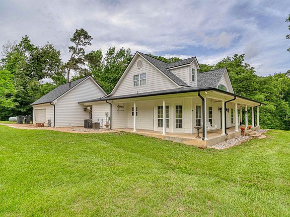 4th image of 1776 Mustang Rd