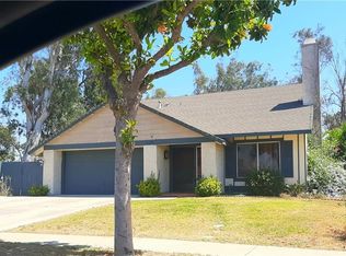 16293 Iris St, Fontana, CA 92335