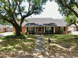 855 Chatwood Dr, Beaumont, TX 77706