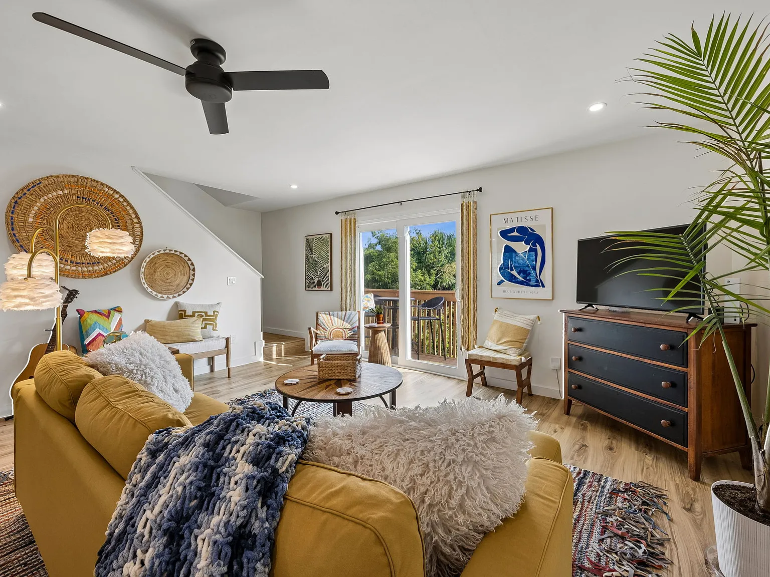 2 bed, 2.5 bath, 1150 sqft, $3,000 — Photo 3