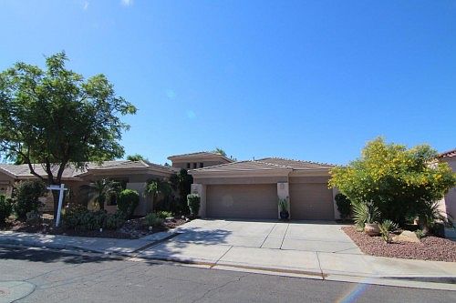 3rd image of 383 W Carob Dr