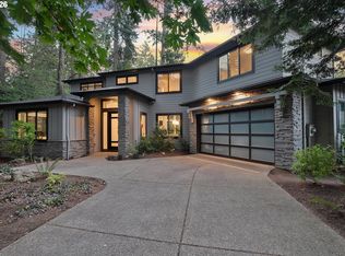 16200 Waluga Dr, Lake Oswego, OR 97035