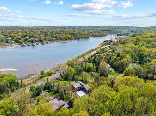 369 E Shore Road, Great Neck, NY 11023