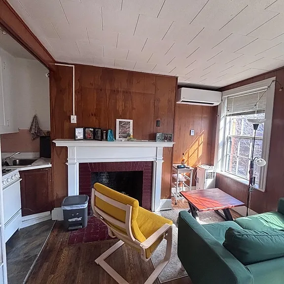 85 Phillips St #7 — Photo 1